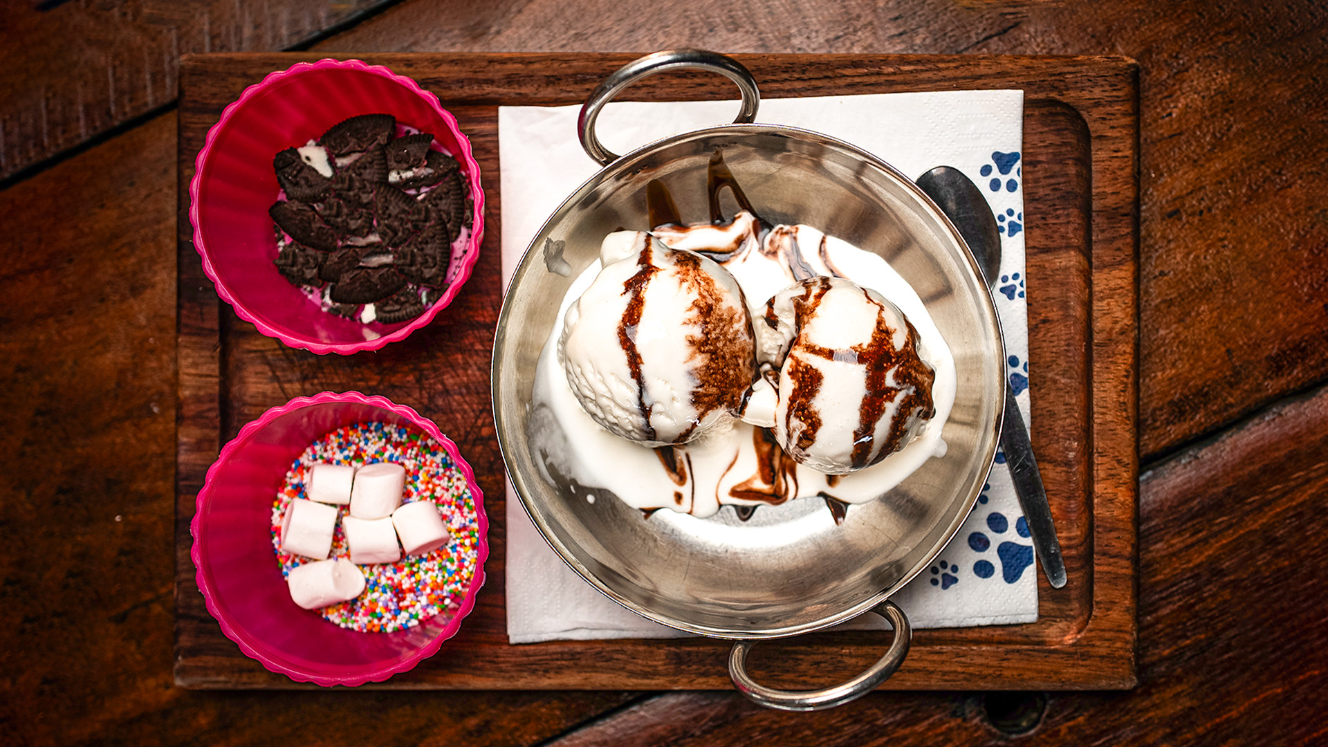 BUILD YOUR OWN ICE CREAM